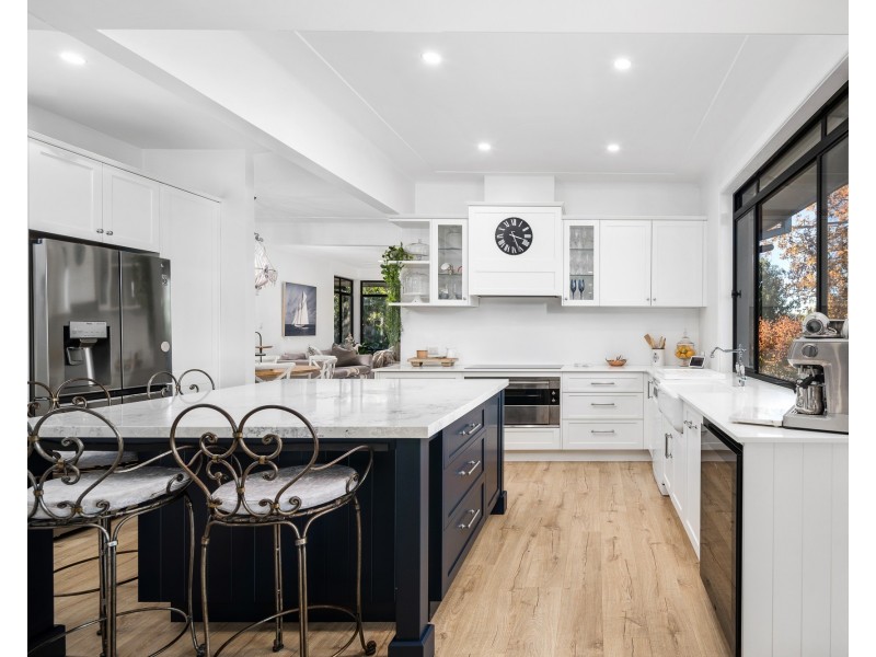 548 The Entrance Road, Erina Heights NSW 2260