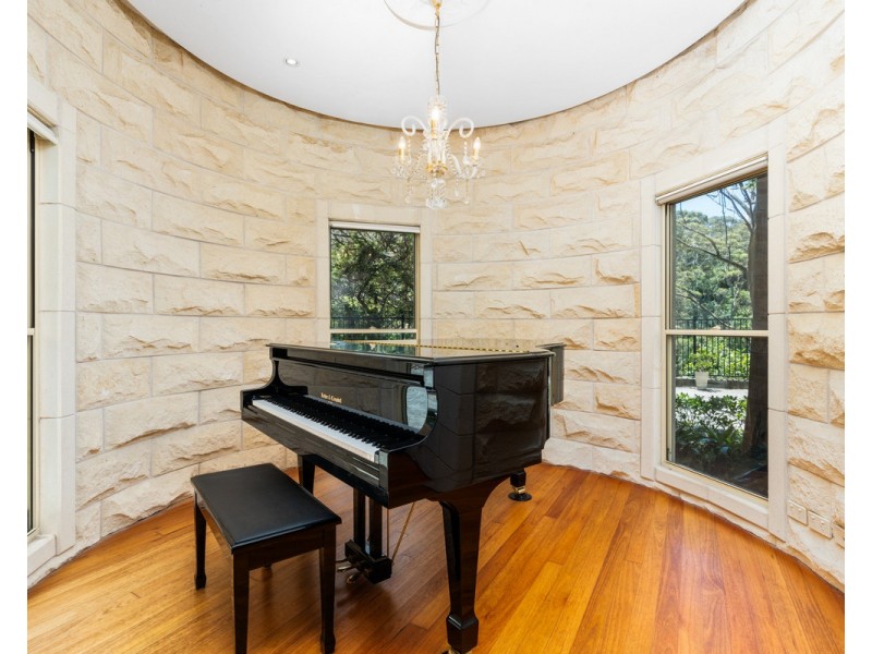 54 Meadow Road, Springfield NSW 2250