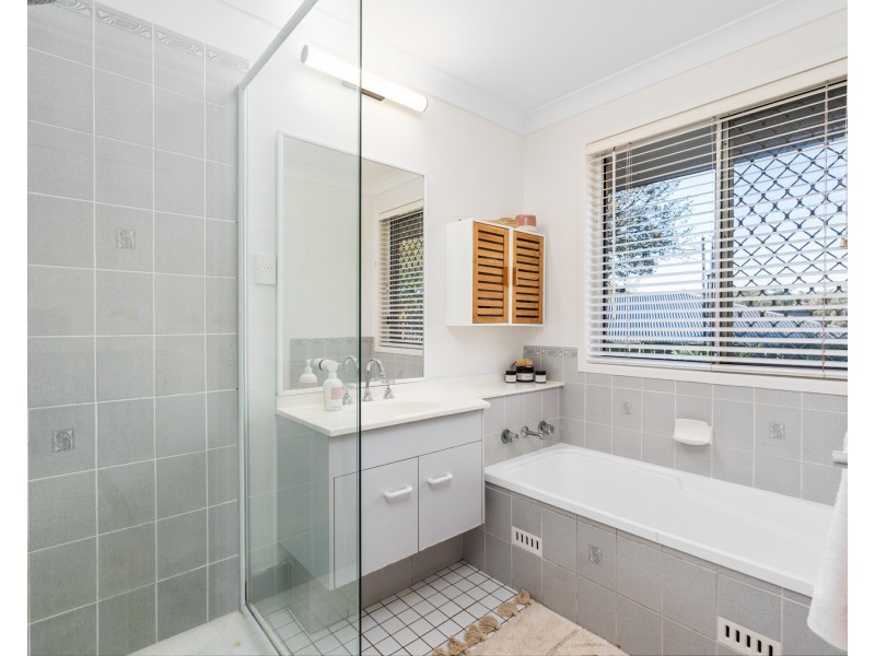 2 Paramount Place, Glenning Valley NSW 2261