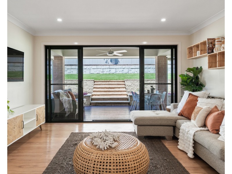 37 Cassinia Close, Lisarow NSW 2250