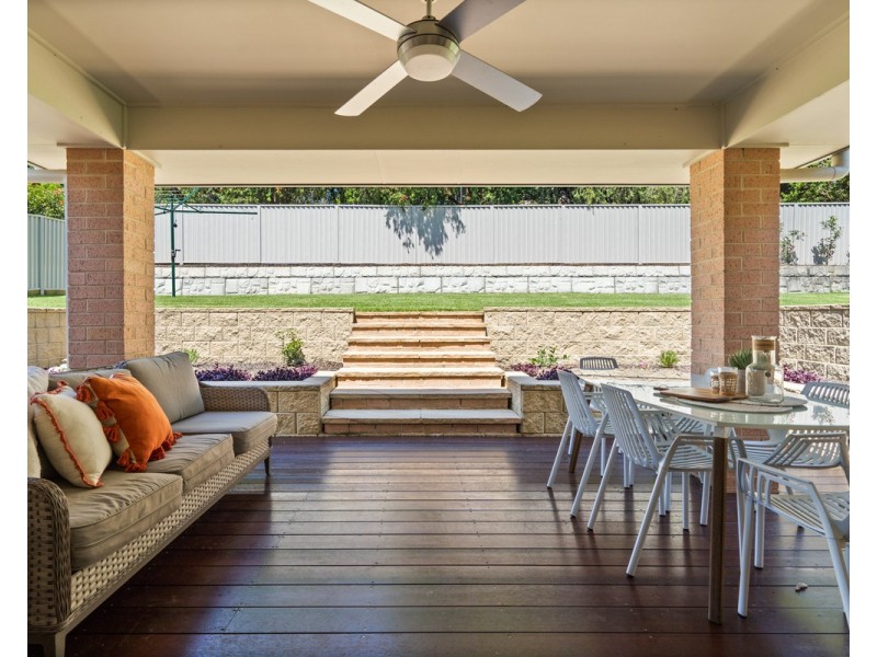 37 Cassinia Close, Lisarow NSW 2250