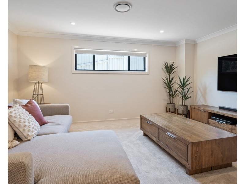 37 Cassinia Close, Lisarow NSW 2250