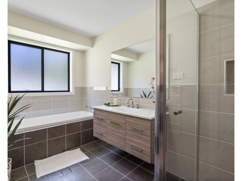 37 Cassinia Close, Lisarow NSW 2250