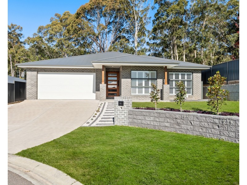 28 Corkwood Street, Berkeley Vale NSW 2261