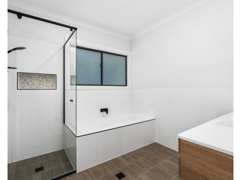 28 Corkwood Street, Berkeley Vale NSW 2261