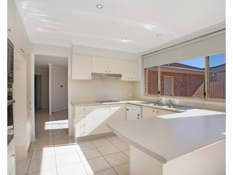 6 Greenvale Road, Green Point NSW 2251