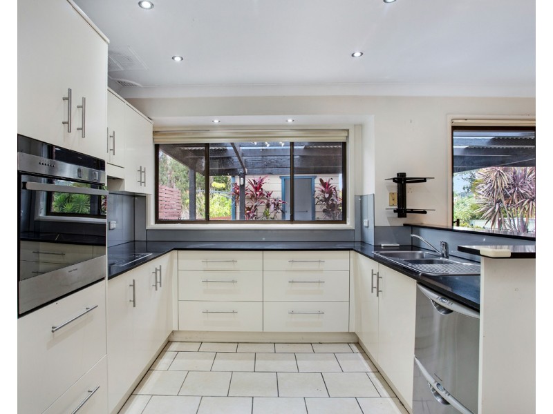 6 Kuburra Road, Erina NSW 2250