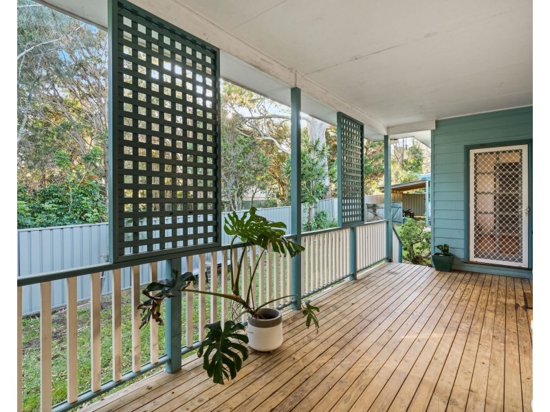 971 The Entrance Road, Forresters Beach NSW 2260