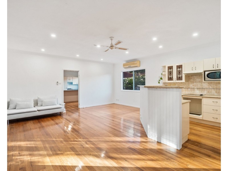 971 The Entrance Road, Forresters Beach NSW 2260
