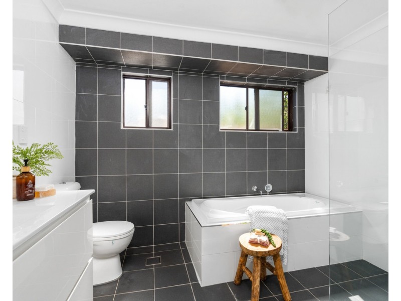 43 Blackbutt Street, Wyoming NSW 2250