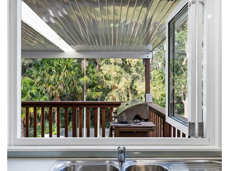 62 Rain Forest Road, Wyoming NSW 2250