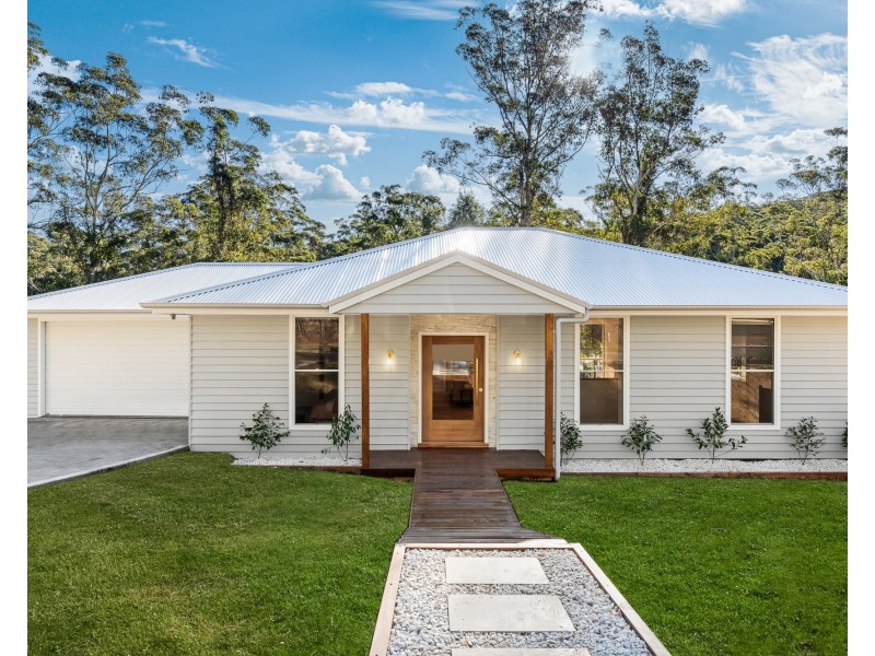 99 Chamberlain Road, Wyoming NSW 2250