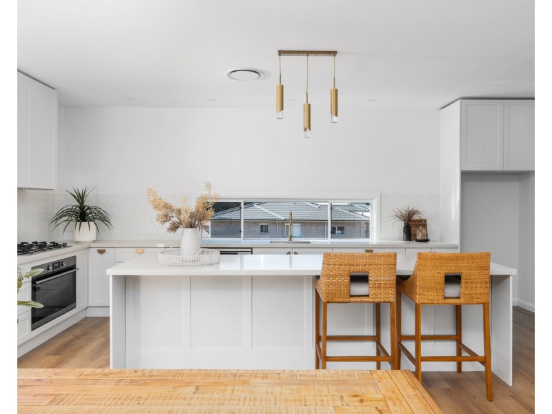 99 Chamberlain Road, Wyoming NSW 2250