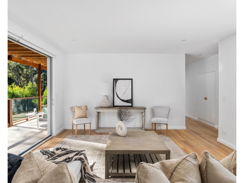 99 Chamberlain Road, Wyoming NSW 2250