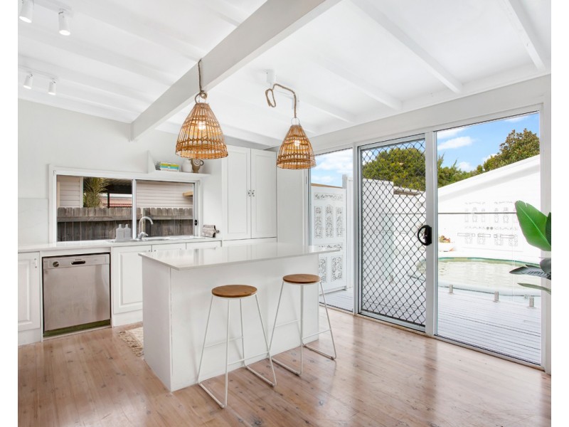17 Bondi Road, The Entrance North NSW 2261