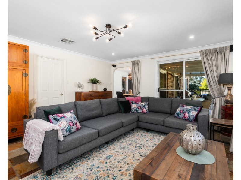 20 Settlers Ridge Close, Lisarow NSW 2250