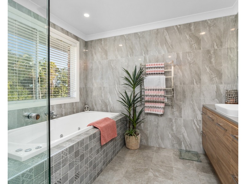 20 Settlers Ridge Close, Lisarow NSW 2250