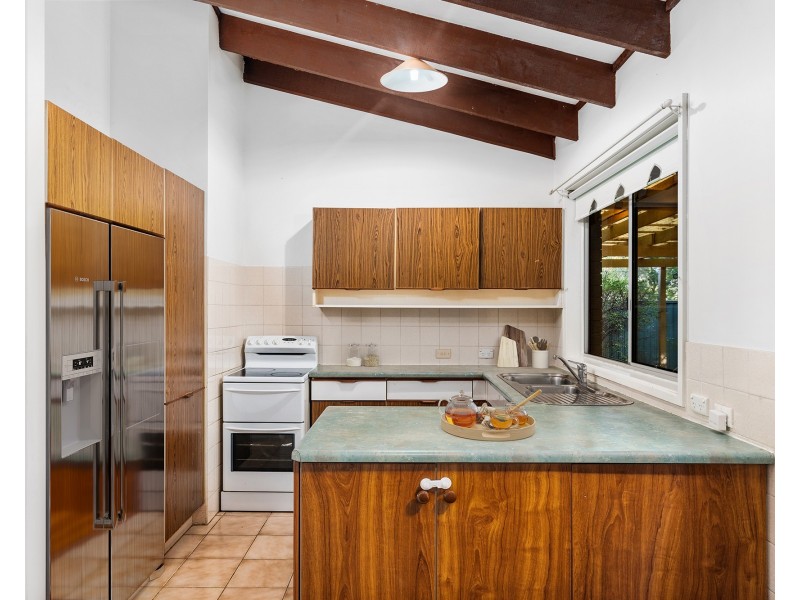 8 Darryl Road, Wyoming NSW 2250