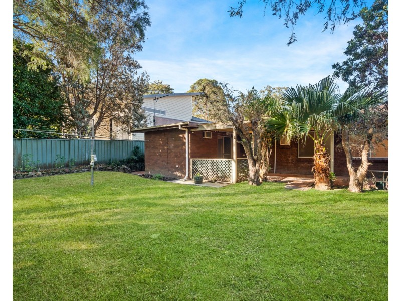 8 Darryl Road, Wyoming NSW 2250