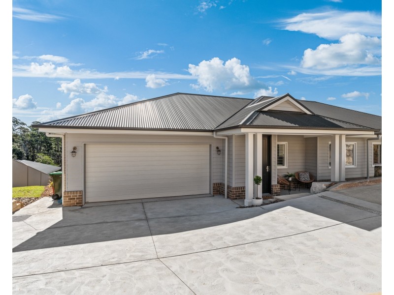 6 Centella Close, Lisarow NSW 2250