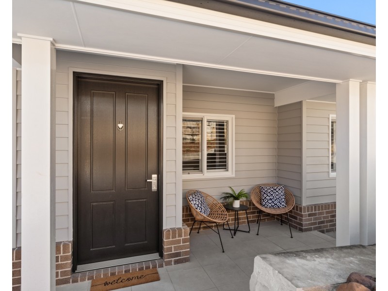 6 Centella Close, Lisarow NSW 2250