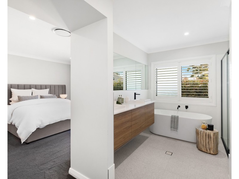 12 Bottlebrush Drive, Berkeley Vale NSW 2261