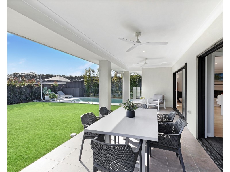 12 Bottlebrush Drive, Berkeley Vale NSW 2261