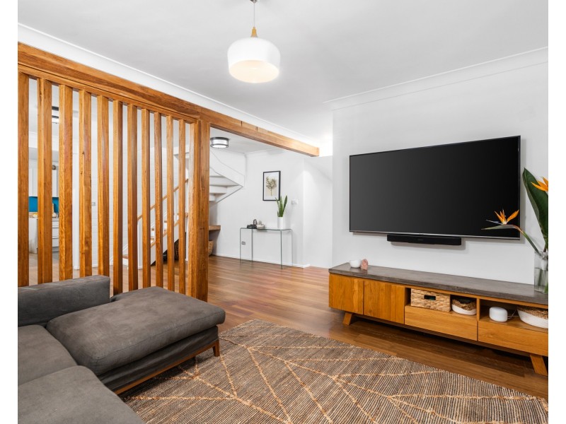 12 Woolard Road, Springfield NSW 2250