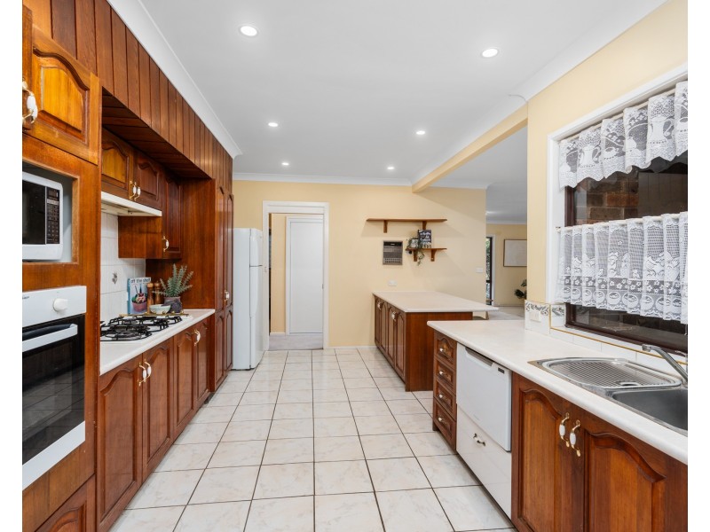 19 Sylvan Valley Close, Niagara Park NSW 2250