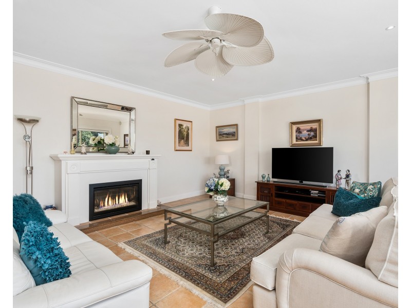 64 Robinia Parade, Springfield NSW 2250