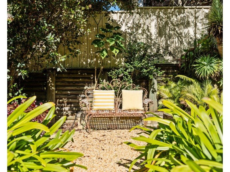 64 Robinia Parade, Springfield NSW 2250