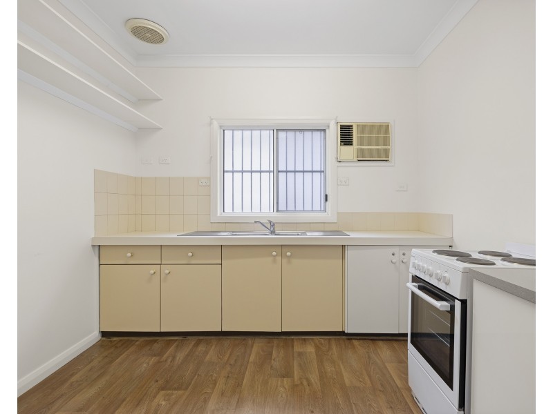 12 Renwick Street, Wyoming NSW 2250