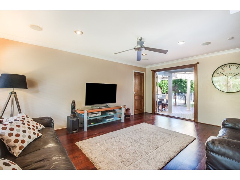 52 James Sea Drive, Green Point NSW 2251