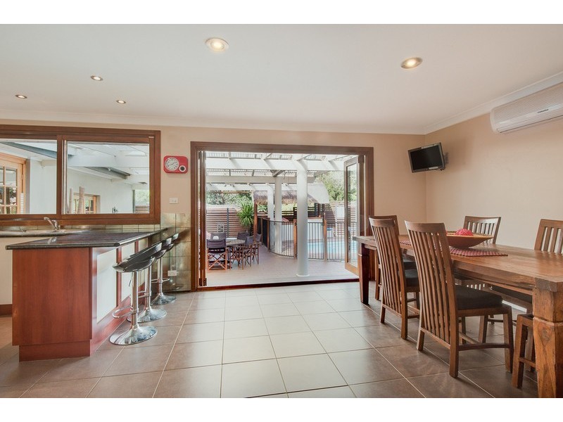 52 James Sea Drive, Green Point NSW 2251