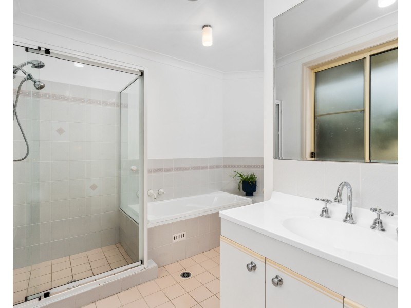 2/15 Ashburn Close, Lisarow NSW 2250