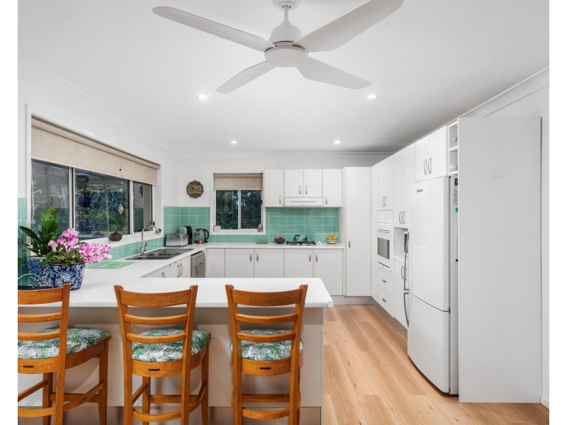 21 Dora Street, Lisarow NSW 2250