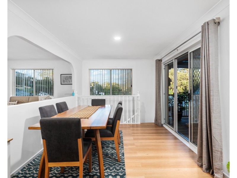 21 Dora Street, Lisarow NSW 2250