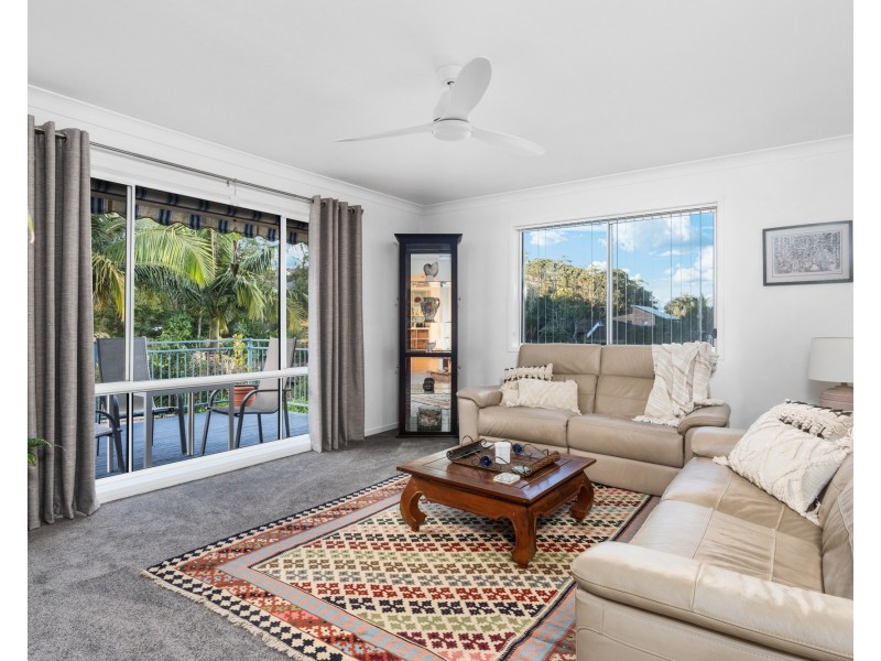 21 Dora Street, Lisarow NSW 2250