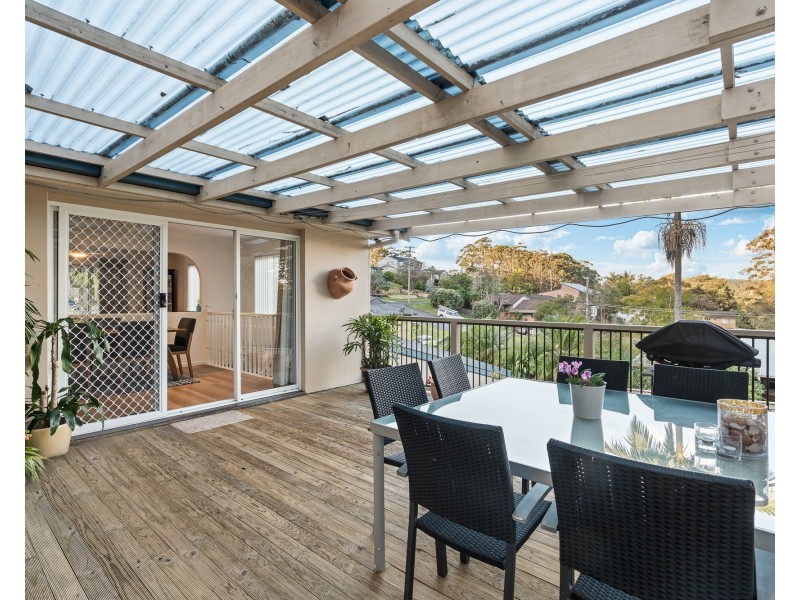 21 Dora Street, Lisarow NSW 2250