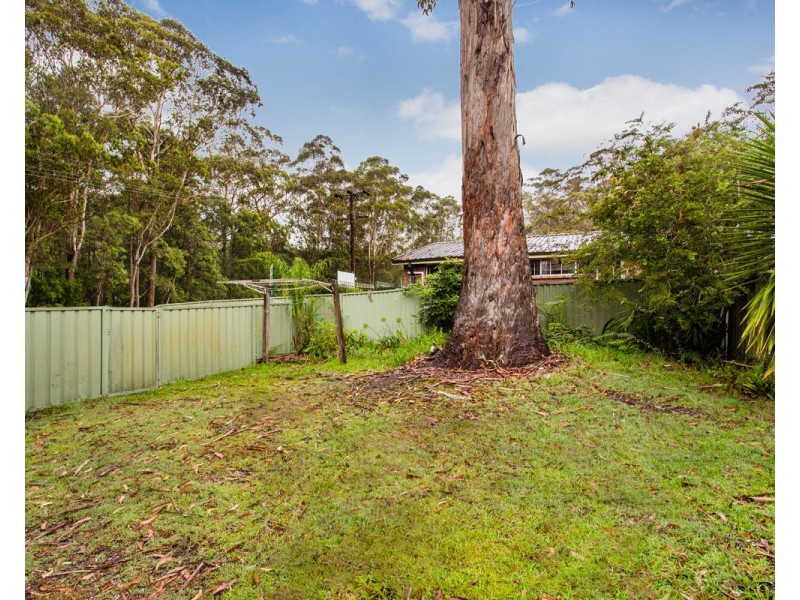 1/4 Kalawarra Road, Wyoming NSW 2250