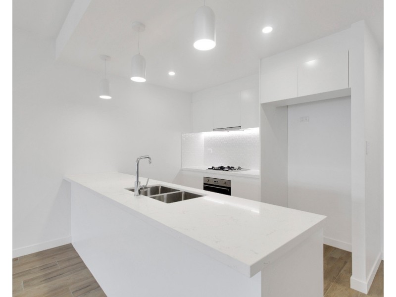 502/25 Mann Street, Gosford NSW 2250