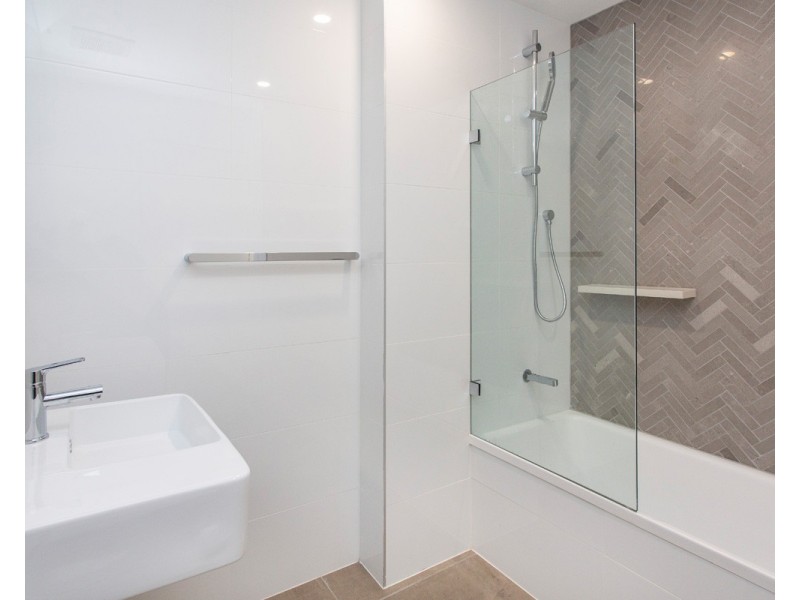 502/25 Mann Street, Gosford NSW 2250