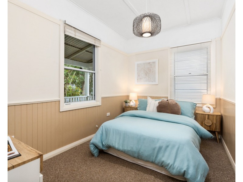 7 River Street, Springfield NSW 2250