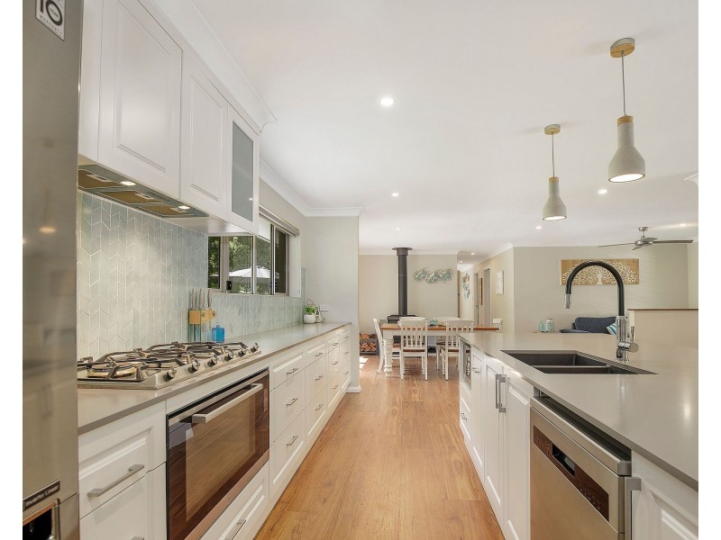 16 Berrys Lane, Fountaindale NSW 2258