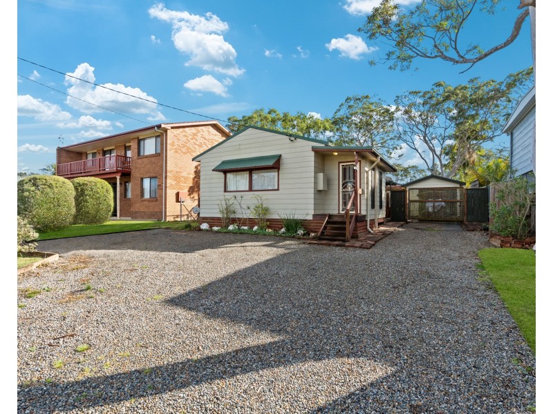 75 Acacia Avenue, Lake Munmorah NSW 2259