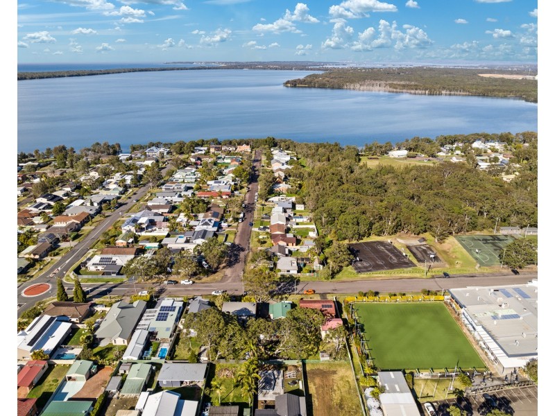75 Acacia Avenue, Lake Munmorah NSW 2259