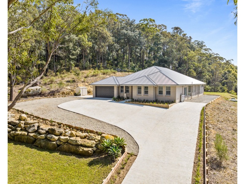 28 Dora Street, Lisarow NSW 2250