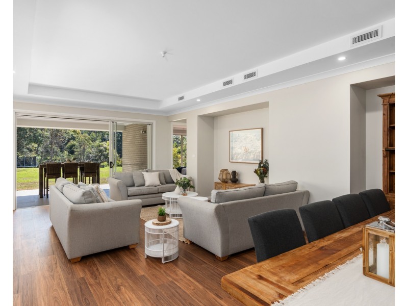 28 Dora Street, Lisarow NSW 2250