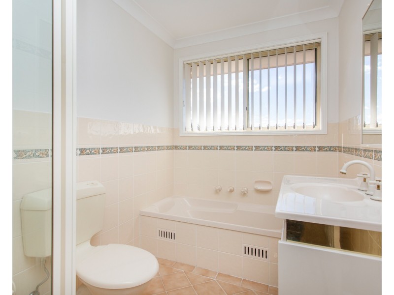 2/2 Marlborough Close, Terrigal NSW 2260