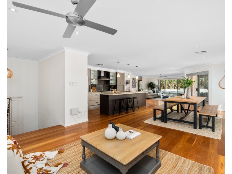 92 Coolawin Circle, Narara NSW 2250